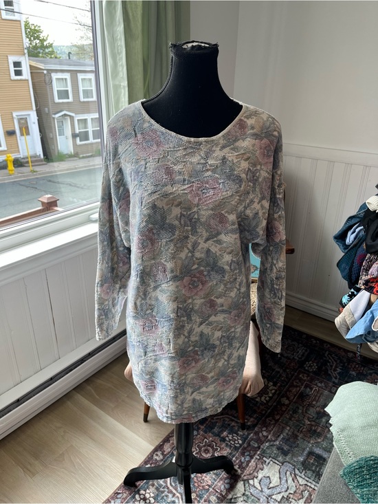 Sweaters - Women’s Vintage Cozy Cottagecore Floral Sweater M